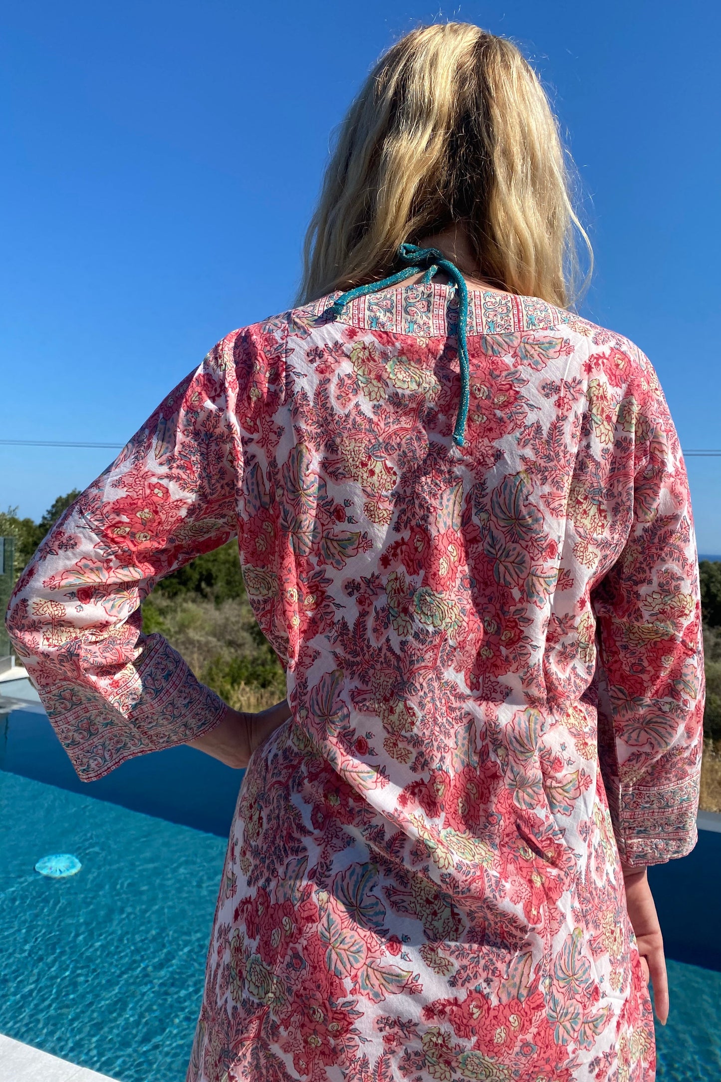 CORAL FLORAL BLOCK COTTON KAFTAN