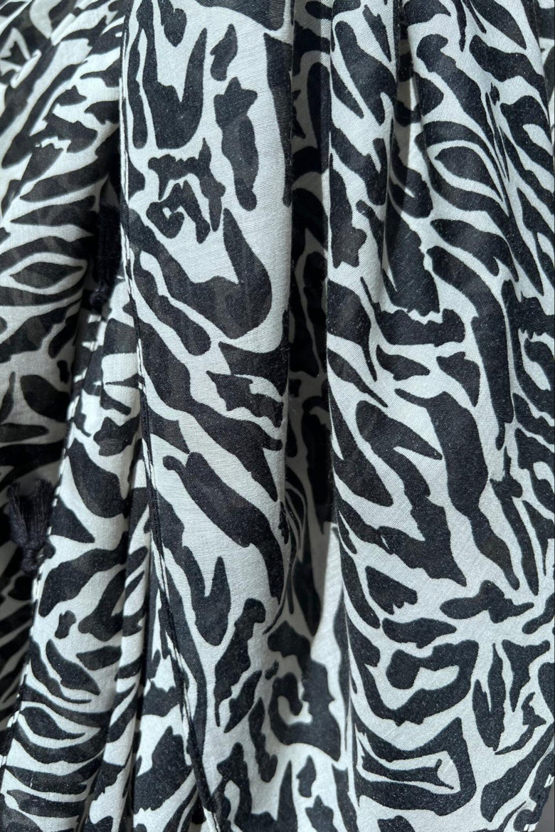 ZEBRA PRINT SHORT COVER UP