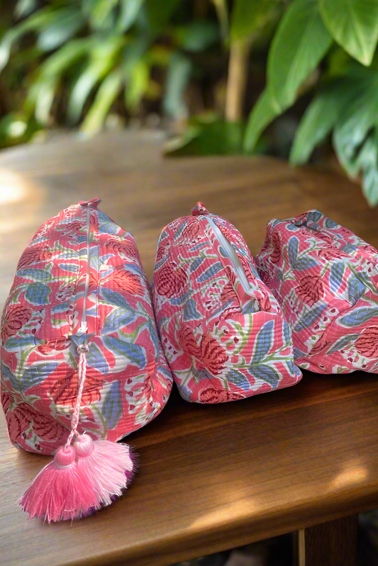 CORAL FLORAL WASH BAG SET