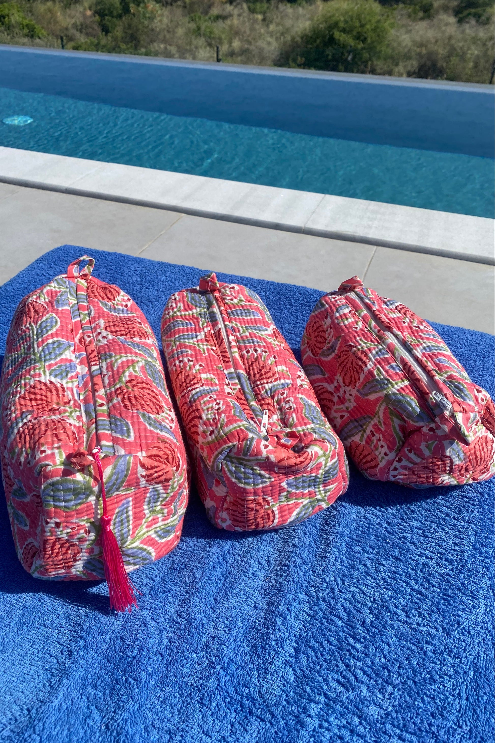 coral floral wash bag set