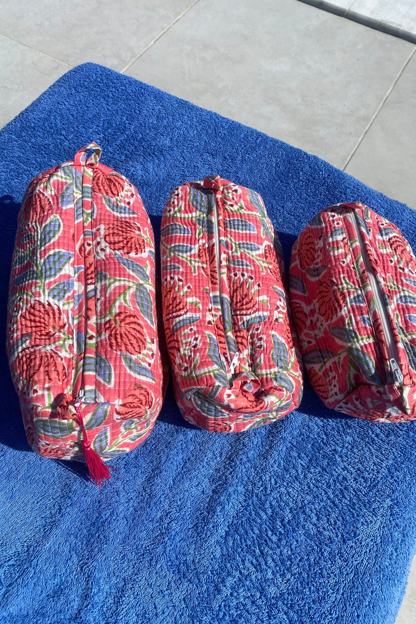 CORAL FLORAL WASH BAG SET