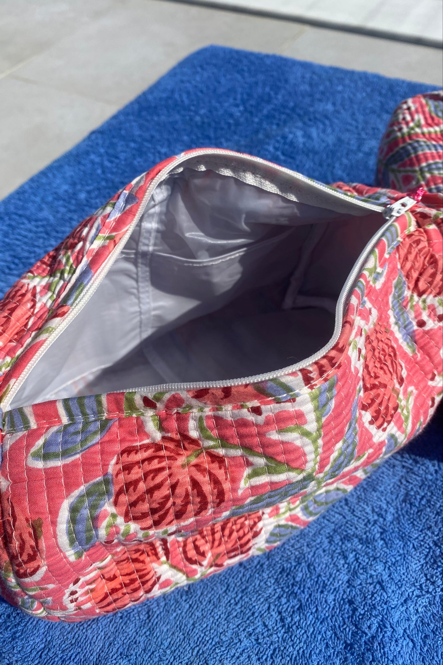 CORAL FLORAL WASH BAG SET