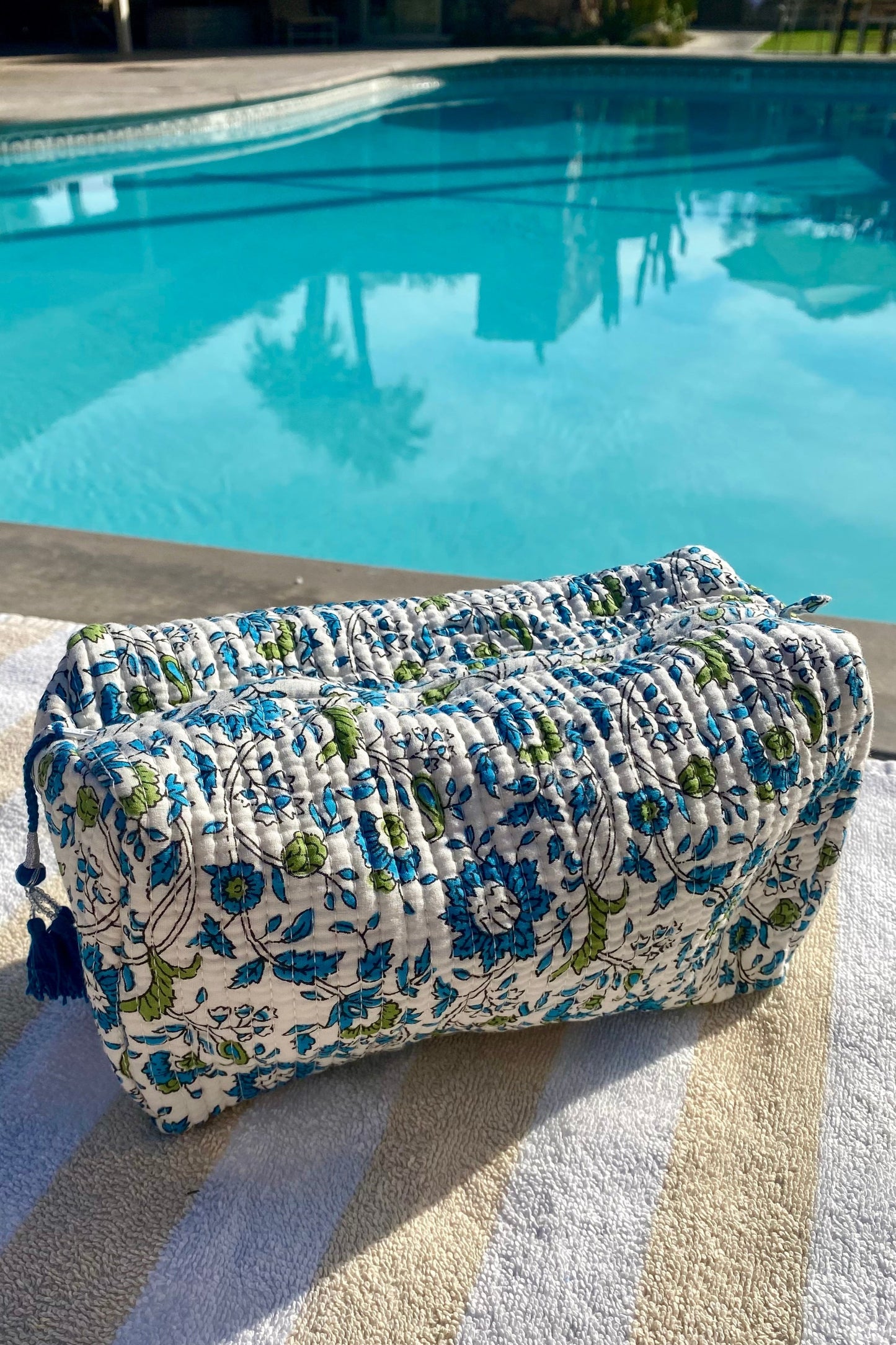 ADELINE FLORAL WASHBAG