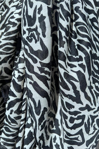 SAVANNAH BLACK AND WHITE SARONG
