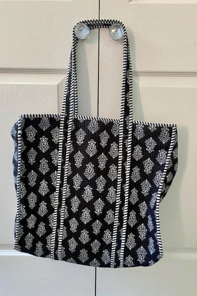 BACK BLOCK PRINT TOTE