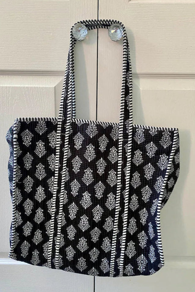 BLACK BLOCK PRINT TOTE