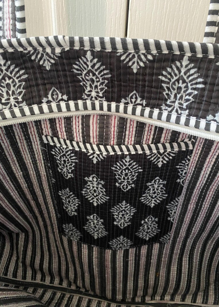 BLACK BLOCK PRINT TOTE